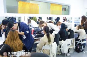 标杆的力量：悦风美妆学院如何赋能美妆行业？